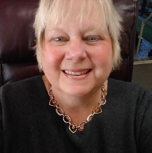 Meet your Posher, Cecelia